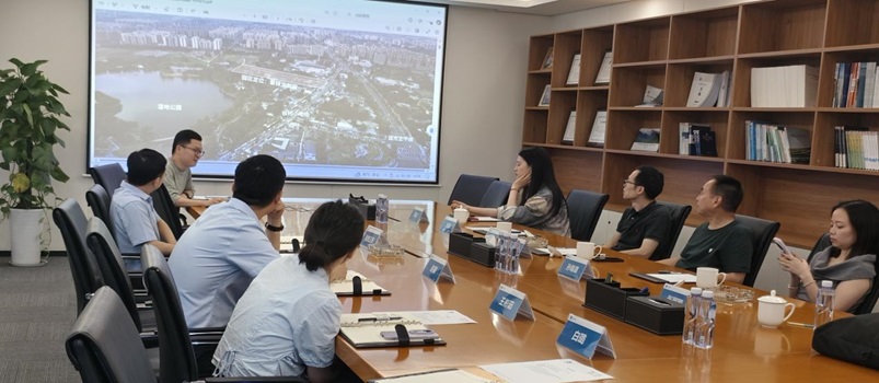 城视装有机”更新在行动——尊龙集团官网集团与沉庆大学构筑规划设计钻研总院有限公司成都分公司<br>共同探求互换